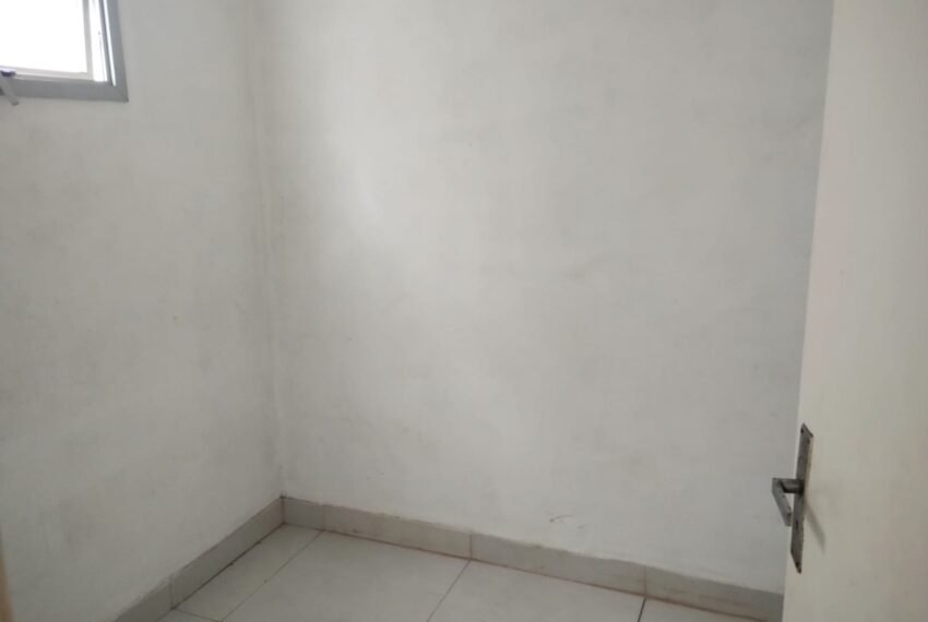 WhatsApp Image 2025-04-19 at 09.29.40